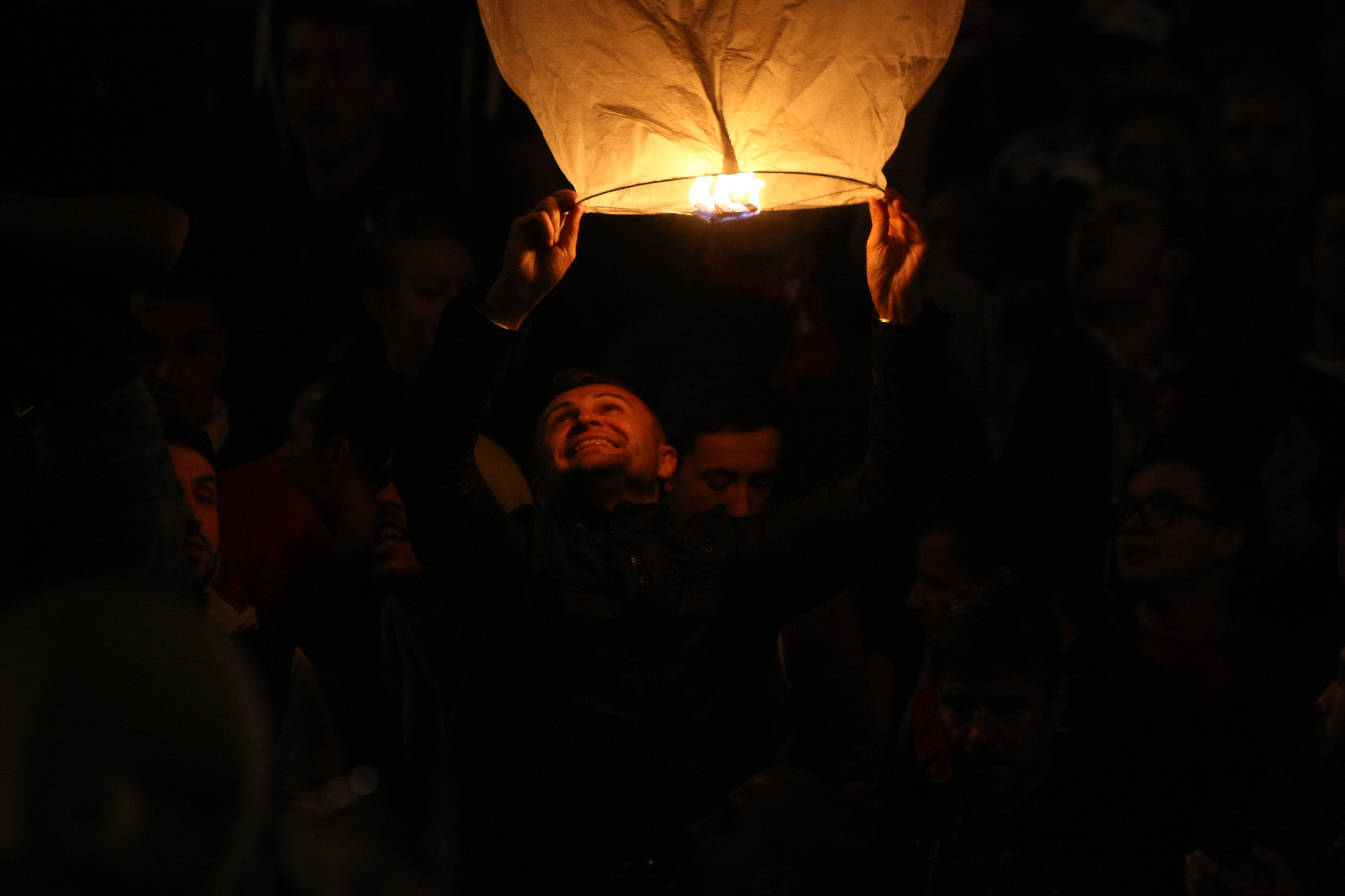 VIDEO&FOTO / Emoţionant! Suporterii ”câinilor” - coregrafie de excepţie