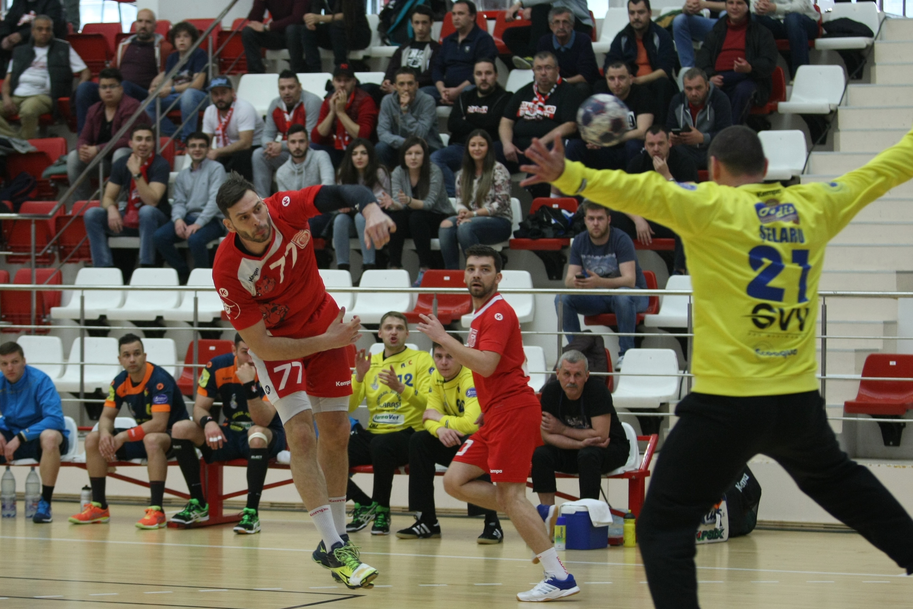 Dinamo a învins Dunărea Călărași, în play-off- ul Ligii Naționale de handbal. Odorheiul a trecut de Dobrogea / GALERIE FOTO