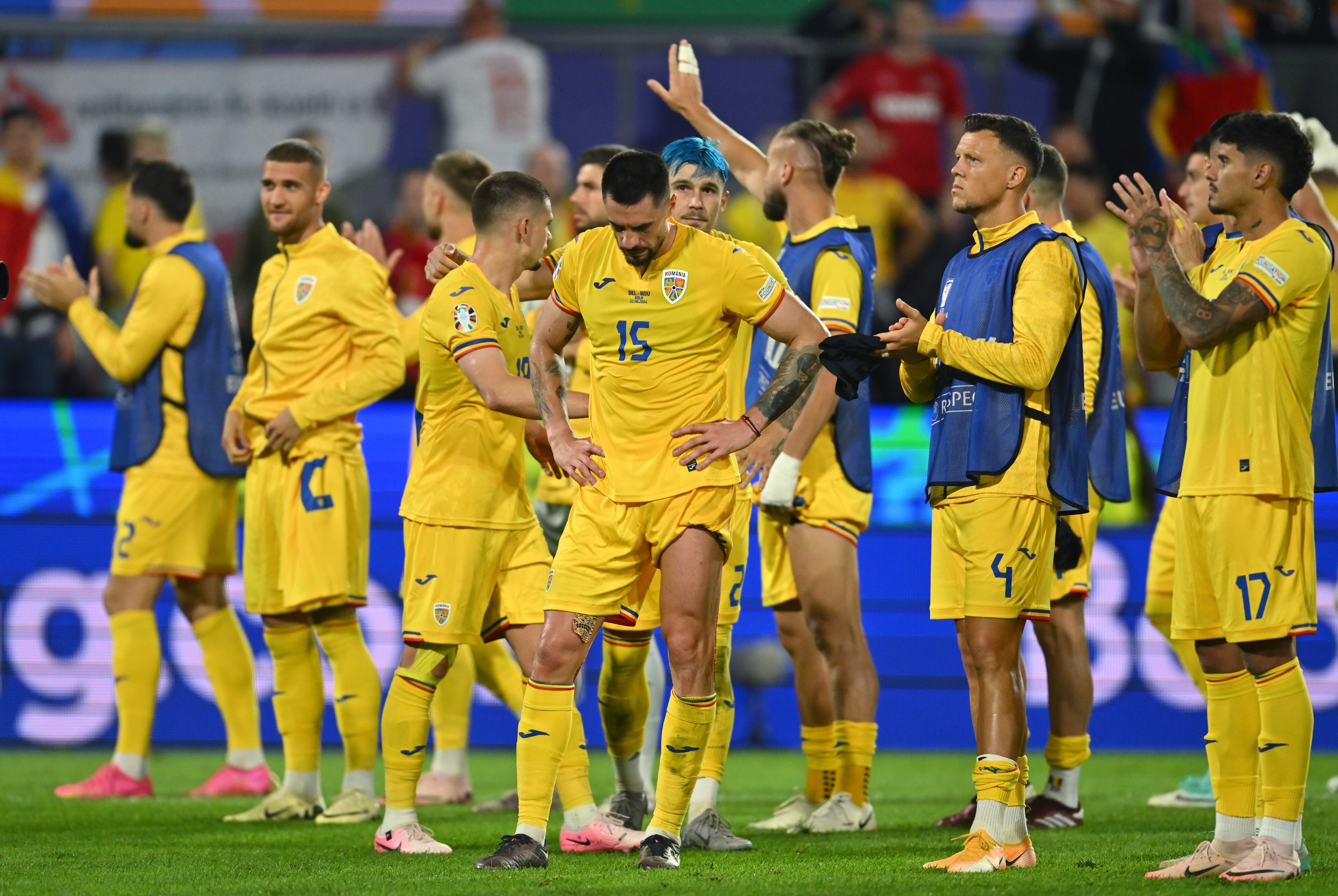 EURO 2024. Cum au apărut Andreea Esca și Corina Caragea la meciul România - Belgia. Prezentatoarele au sărit și scandat cu suporterii