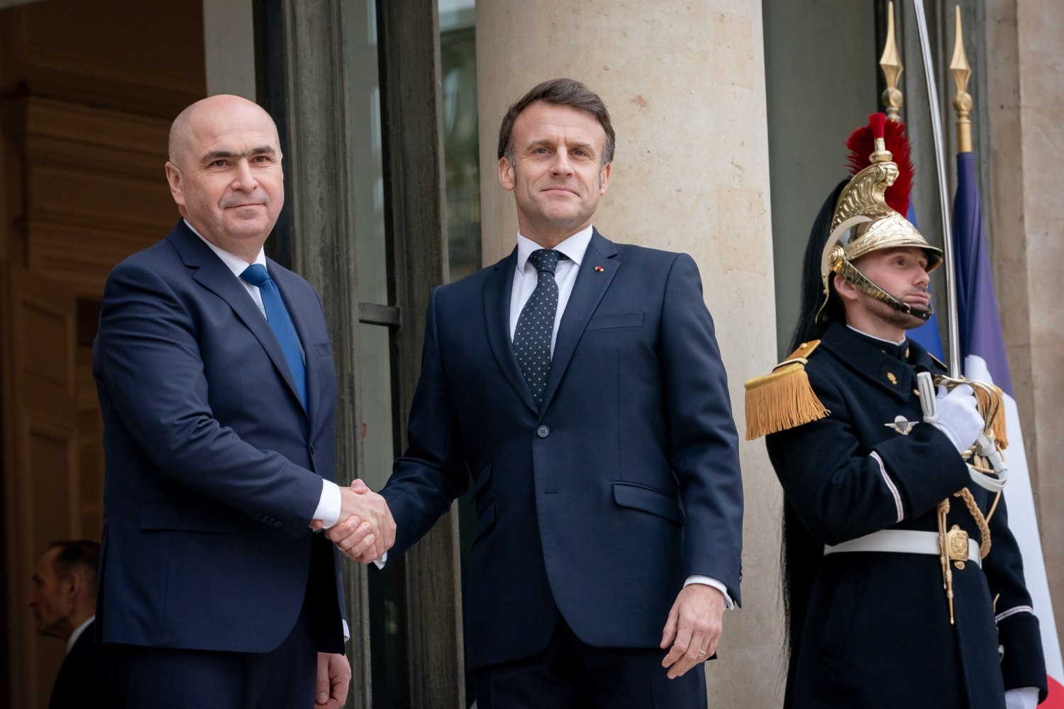 Ilie Bolojan, după discuțiile de la Paris cu Emmanuel Macron și videoconferința cu liderii europeni: „Suntem în vremuri dificile. Vrem o pace justă în Ucraina”
