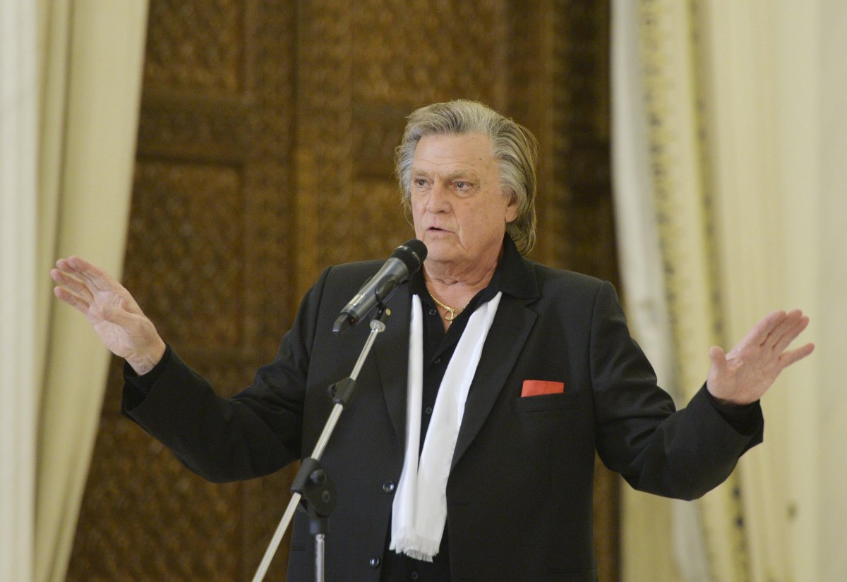 Florin Piersic, prima apariție după problemele de sănătate: „M-ați recunoscut? Nu cred, nu cred!”. Actorul e la o clinică de recuperare | VIDEO