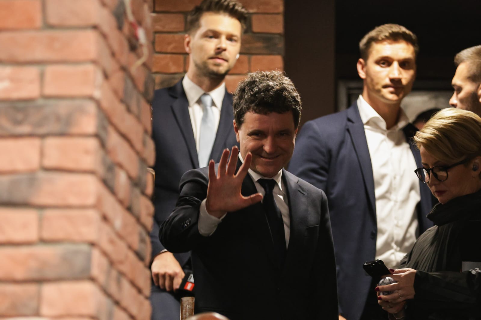 LIVE TEXT Alegeri prezidențiale 2025, turul 2 - 18 mai. Peste 11 milioane de români au votat. Nicușor Dan l-a învins pe George Simion, conform exit-poll-urilor