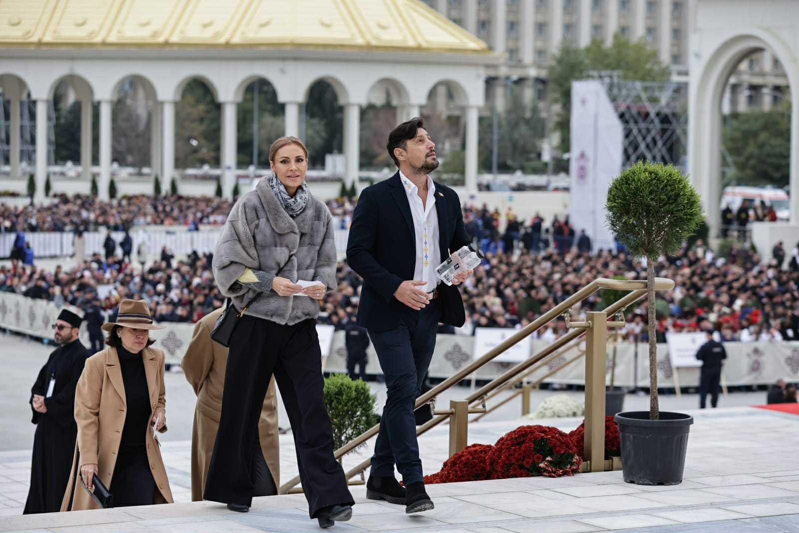 Daniel Pavel și soția Anna, prezenți la slujba de sfințire a Catedralei Naționale. Emoțiile i-au cuprins: „Am primit o navă amiral a ortodoxiei românești”