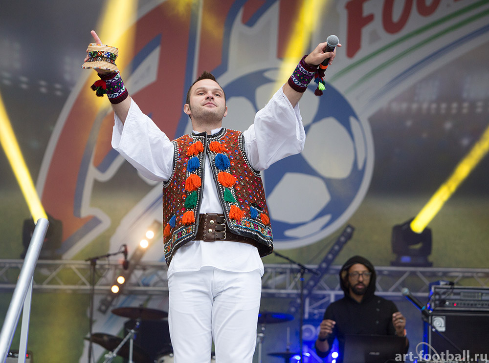 Pe ce loc a terminat naționala artiștilor fotbaliști la Campionatul Mondial - Moscova Art Football 2017. Temișan, Enache și Kamara au impresionat prin muzica lor / FOTO