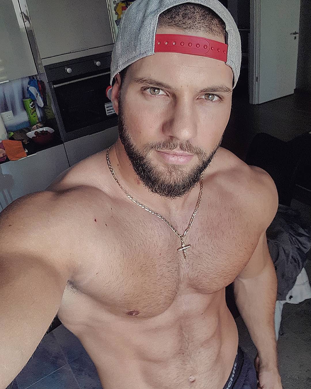 Florian Munteanu, pugilistul român care face senzație la Hollywood, dă detalii despre viața lui. "Nu știu dacă oricine e făcut pentru treaba asta" | FOTO