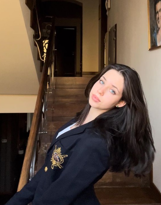 Violeta, fiica Andreei Marin și a lui Ștefan Bănică, nu vrea să calce pe urmele părinților: „Sunt lucruri cu care am fost învățată”