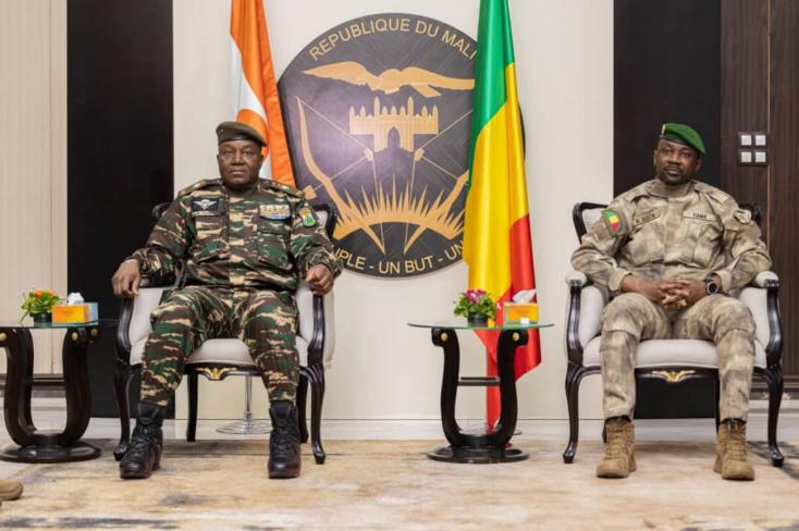 Talks between both leaders centered on the AES’s economic strategy, including plans to establish an Investment and Development Bank