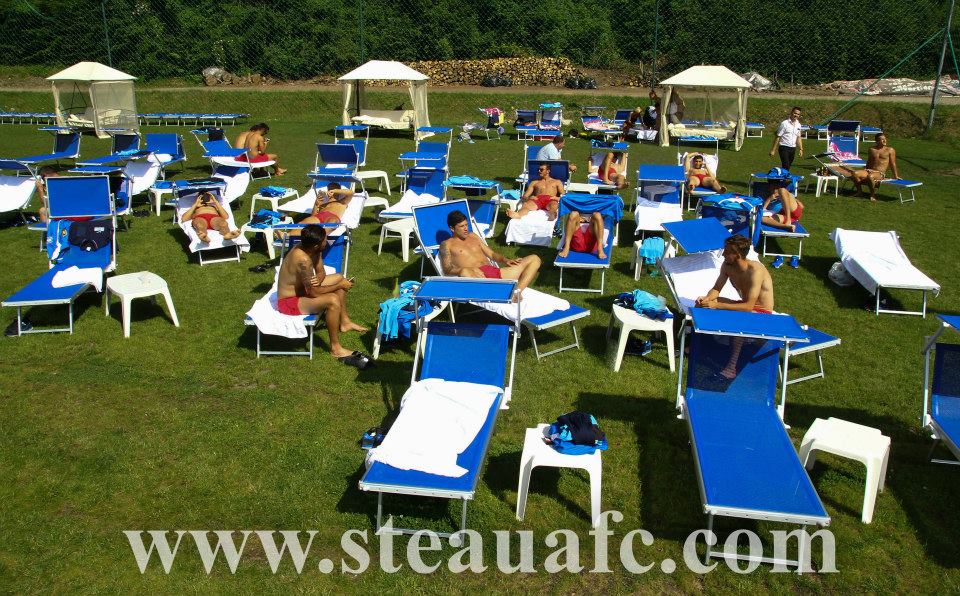 Plajă și bălăceală pentru steliștii lui Rădoi, după antrenamente infernale