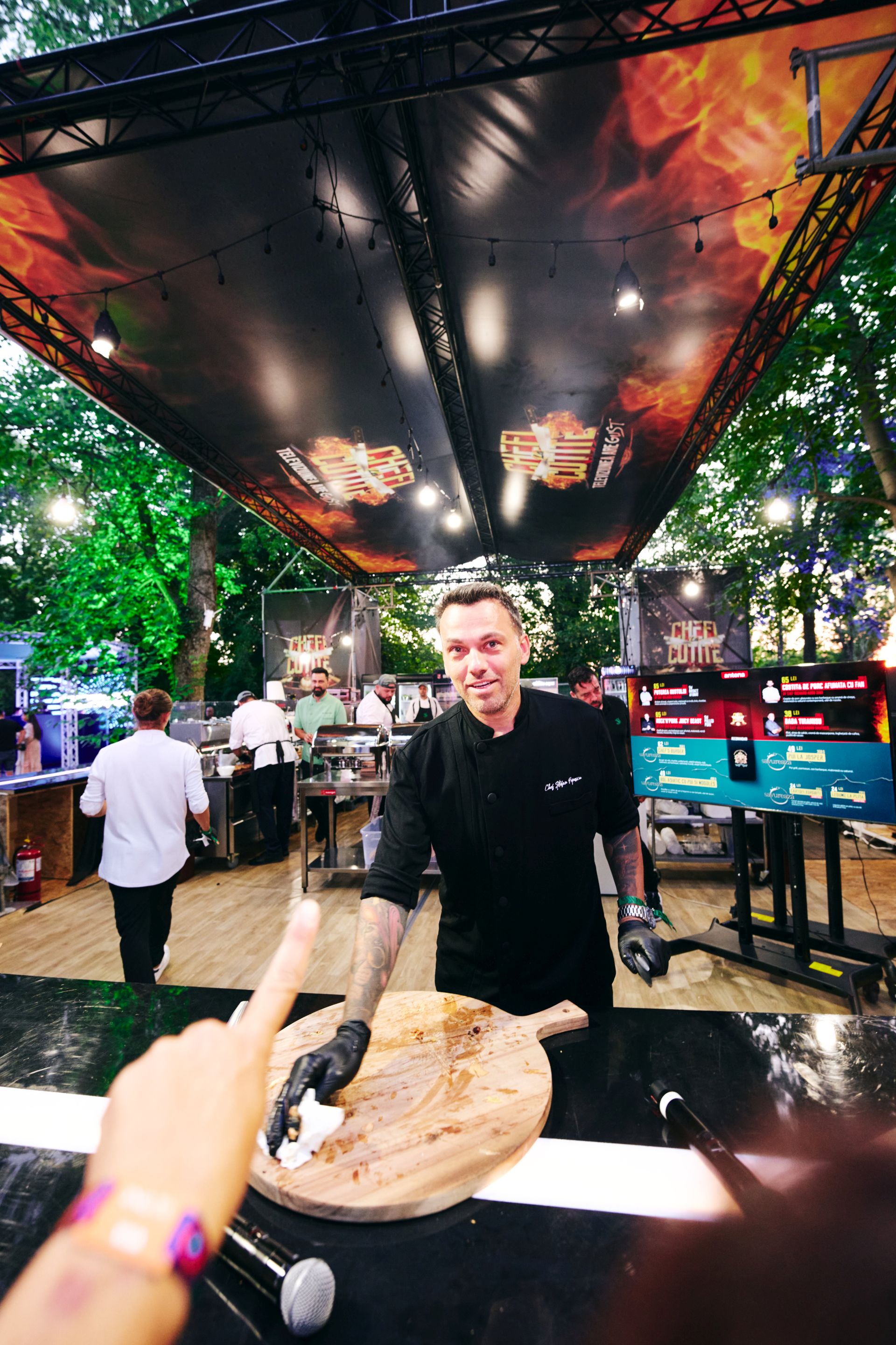 Cât costă preparatele juraților „Chefi la cuțite” la Summer Well 2026: „Explozie de bucurie”. Ce poți mânca în ultima zi de festival