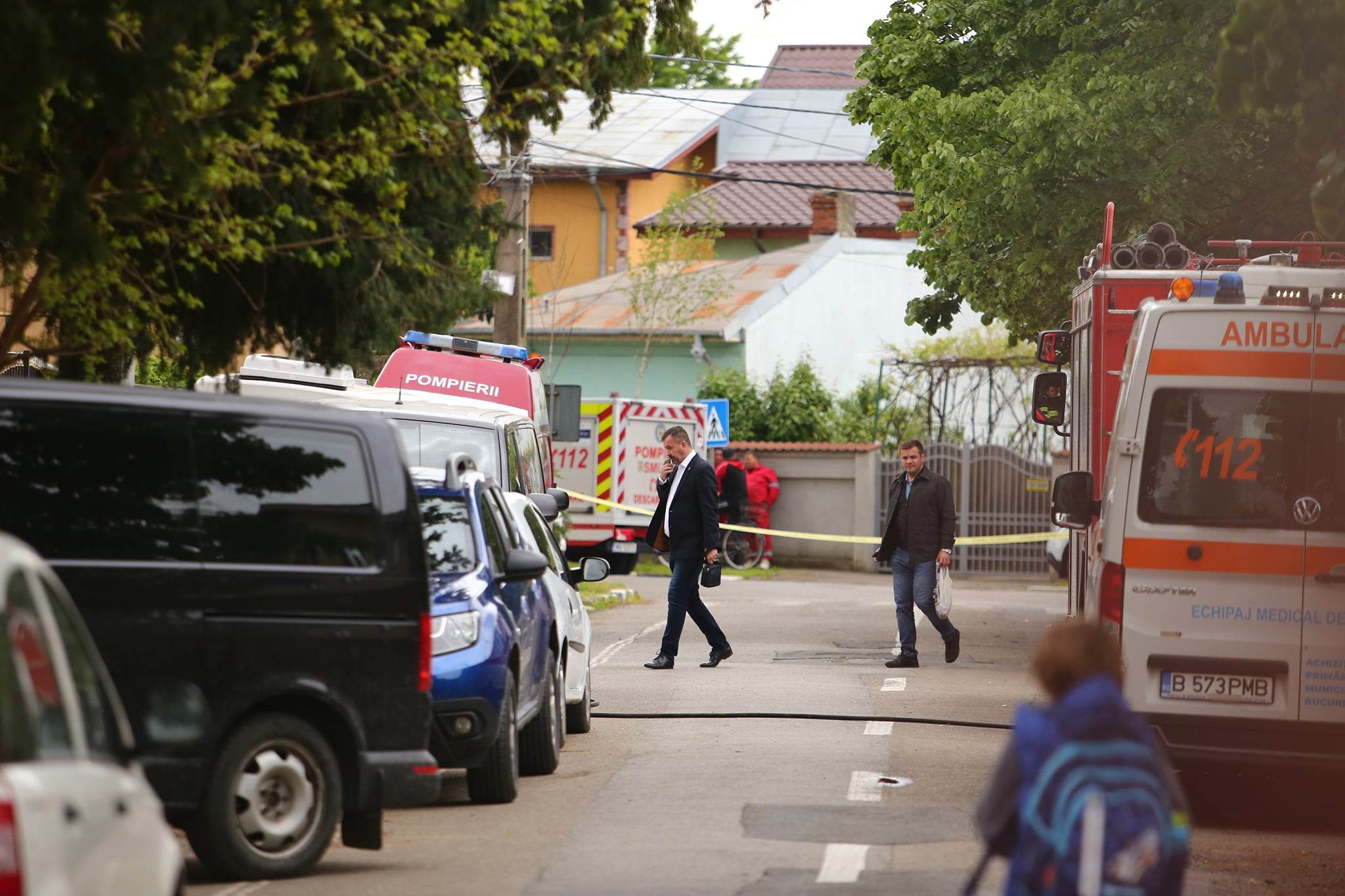 Copila de 5 ani ținută ostatică în casă de propriul tată, în Chiajna, a fost eliberată după 28 de ore. Cum s-au derulat negocierile