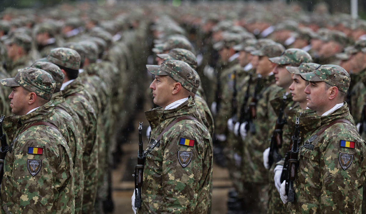 Trei frați de vârste diferite au depus jurământul de credință și au intrat în armata României în același timp