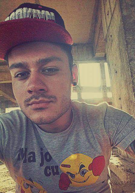 Cine este tânărul care a drogat și violat o adolescentă de 16 ani în timpul unui ritual satanic