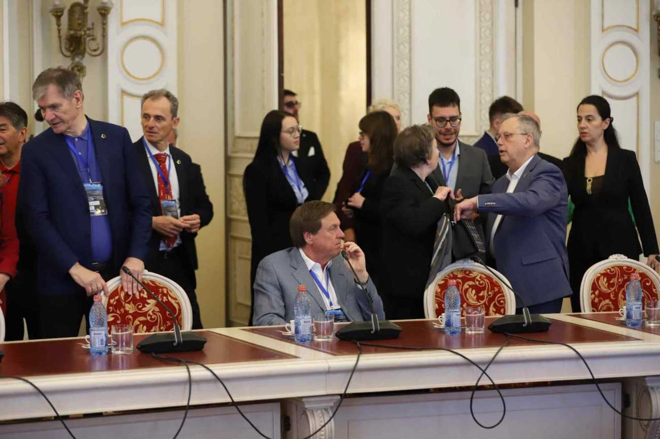 Dumitru Prunariu, singurul român care a zburat în Cosmos, aniversat în Senat după 45 de ani de la misiunea Soyuz 40
