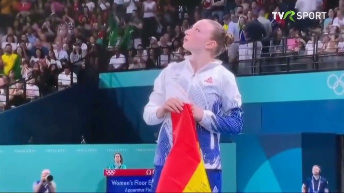 Instagram i-a șters Mihaelei Rădulescu o postare. Vedeta scrisese un mesaj de susținere pentru gimnastele Sabrina Voinea și Ana Bărbosu. „Ce amuzante sunt legile europene”