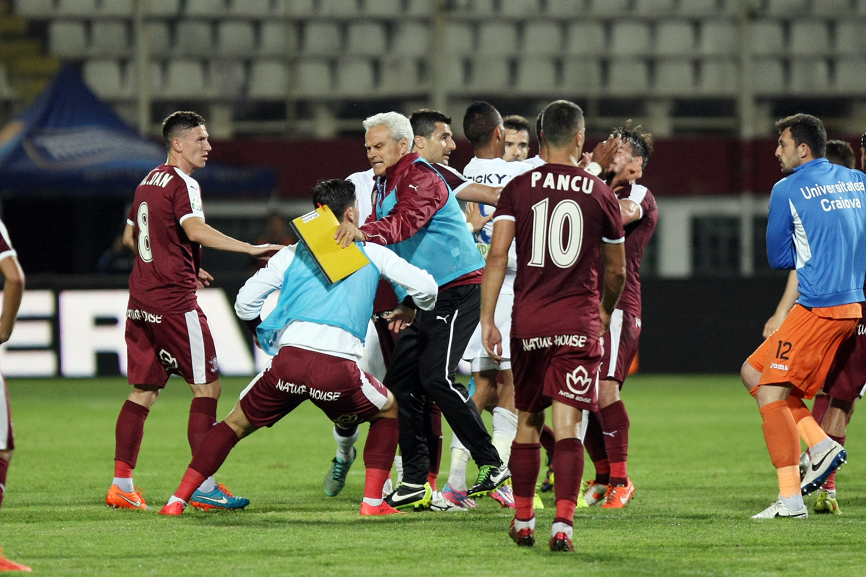 Comisia de Disciplină a FRF nu a putut judeca incidentele de la finalul partidei Rapid - CS U Craiova (1-2)