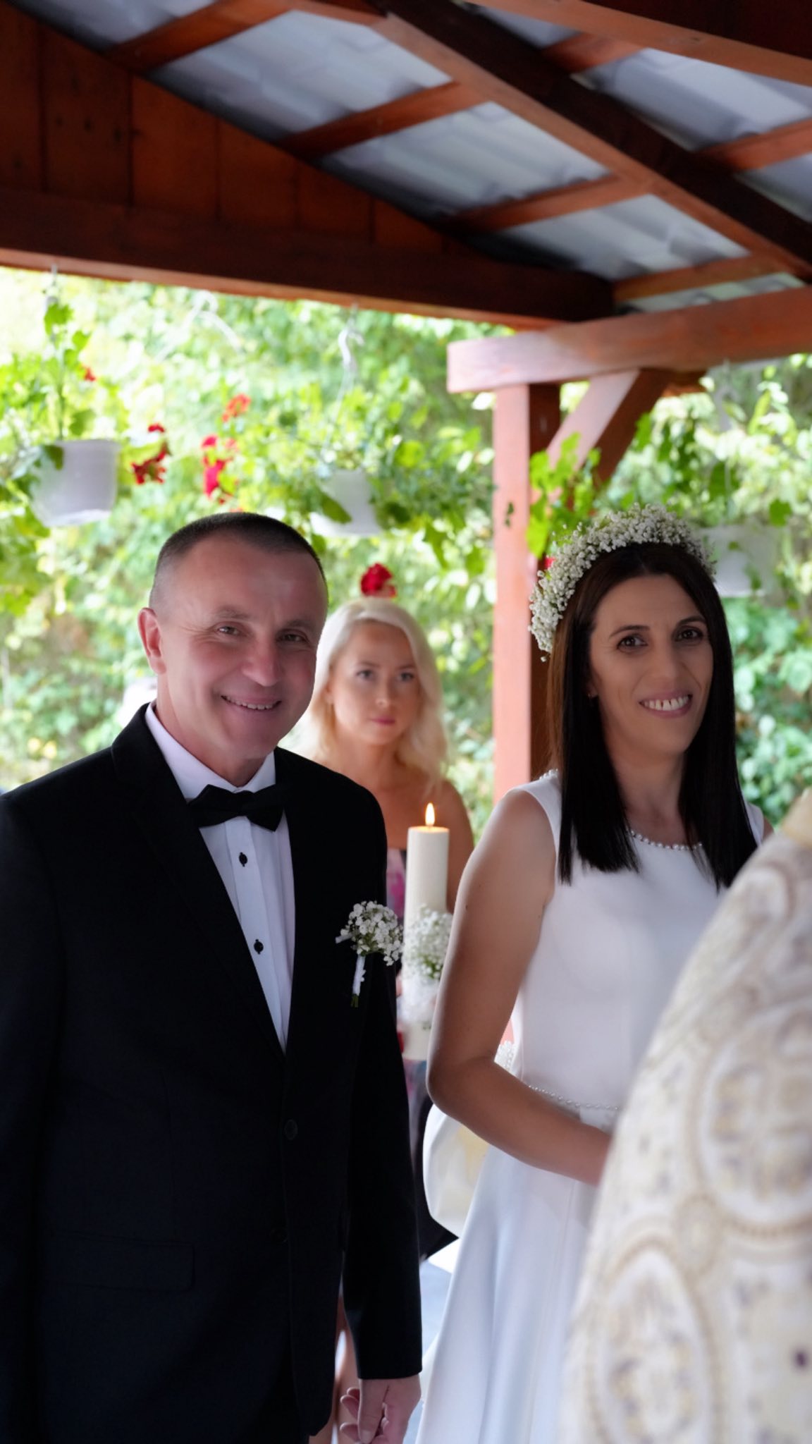 Cum a apărut Roxana Vancea la cununia civilă a surorii ei, Minodora. Rochia vedetei a atras atenția tuturor