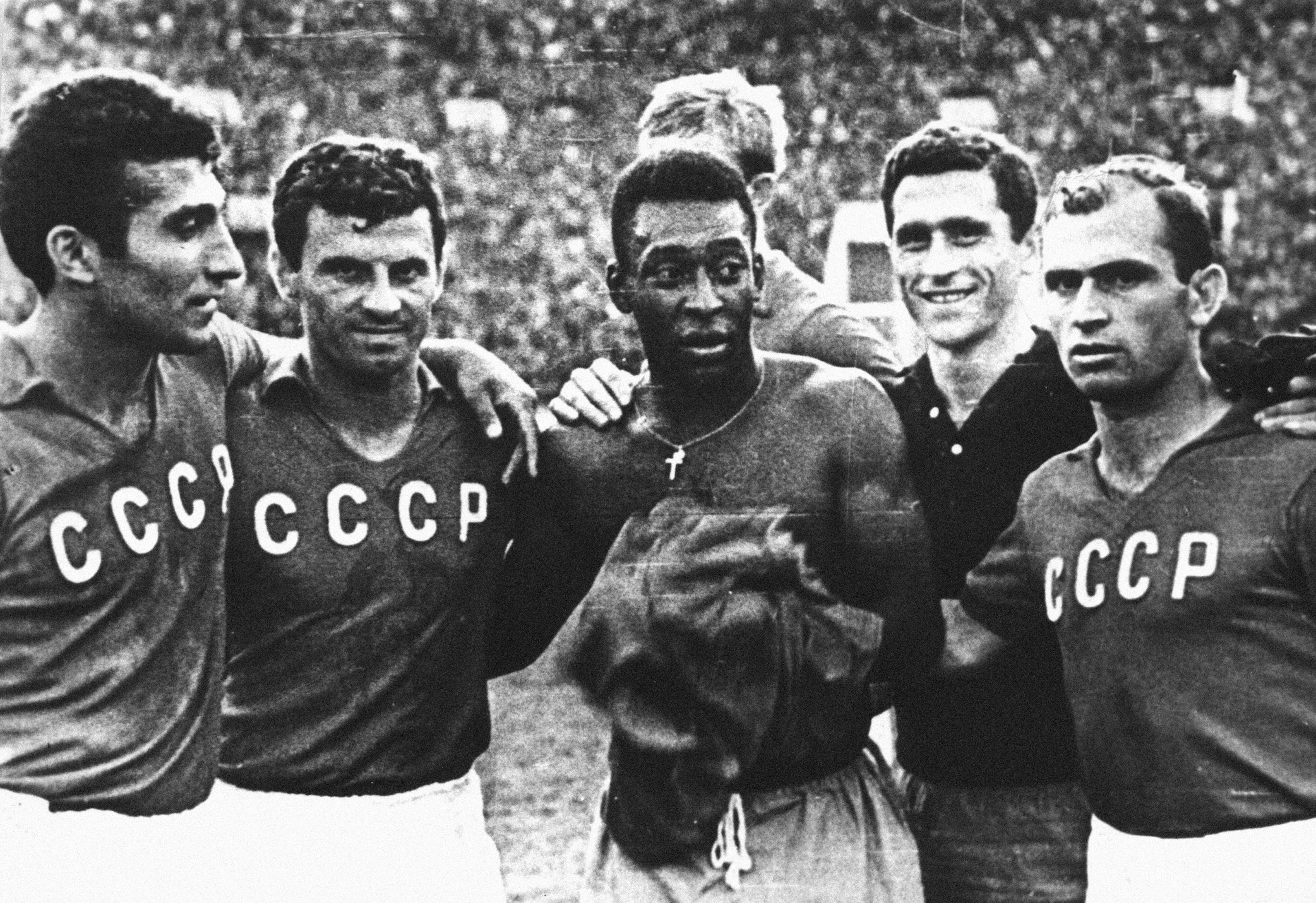Pele a murit. Legenda fotbalului din Brazilia avea 82 de ani. Neymar: „Pele e etern!”