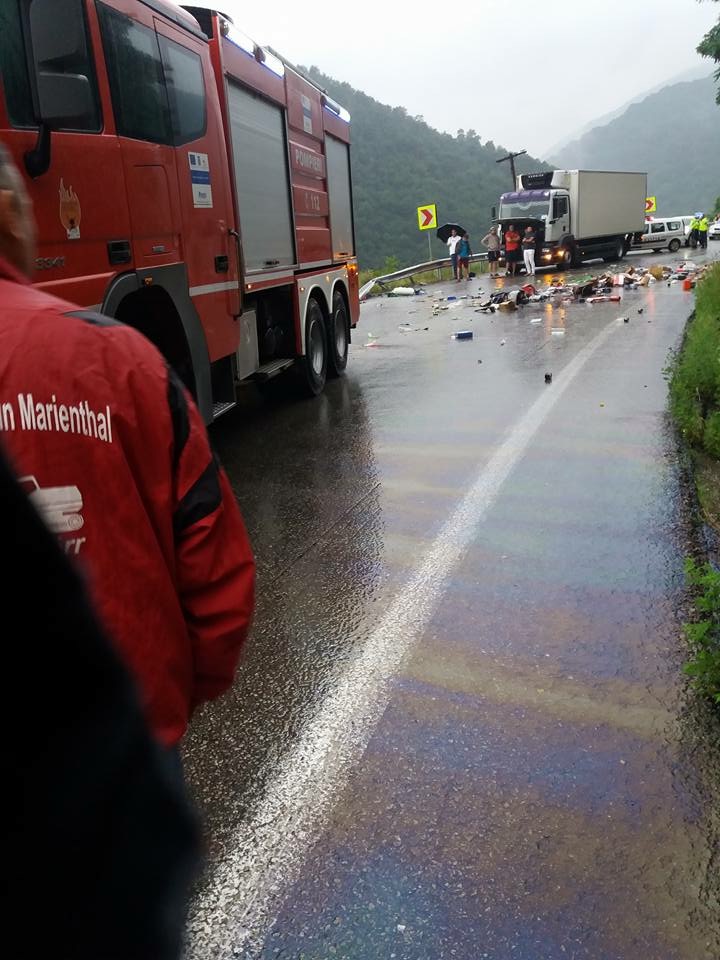 UPDATE: Două tinere din Pakistan, printre victimele accidentului sângeros de pe Valea Oltului