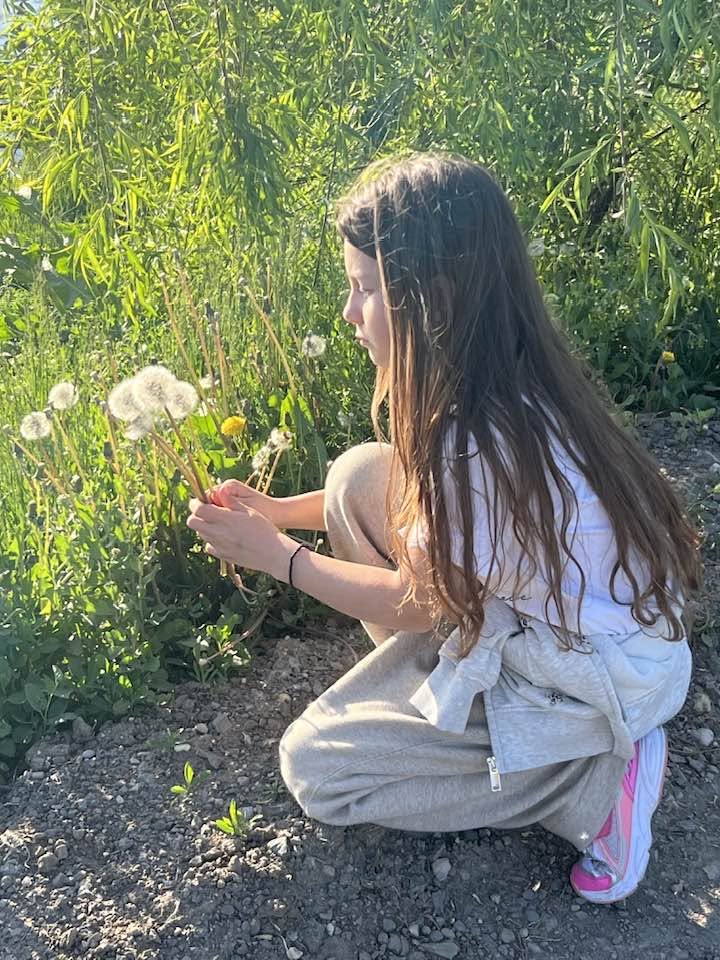 Imagini emoționante cu Elena Udrea și fiica ei, la un an de când a fost eliberată din închisoare. „Mulțumesc, Doamne”