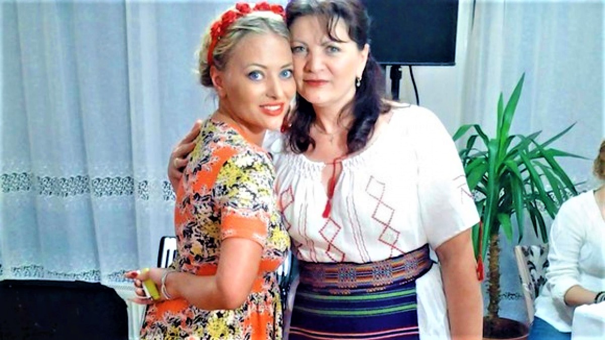 Gina Matache locuiește în aceeași casă cu fostul soț. Mama Deliei își dorește să își refacă viața cu un bărbat mai tânăr