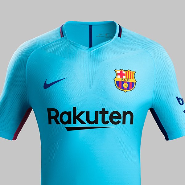 Barcelona și-a prezentat echipamentul pentru sezonul 2017-2018. Extratereștrii vor inaugura noile tricouri într-un amical cu Chapecoense