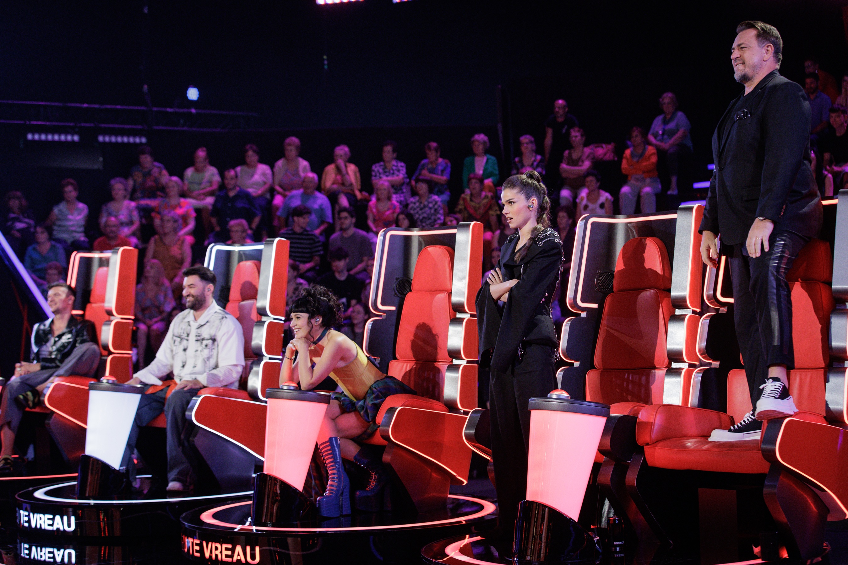 Adela Popescu, din nou prezentatoare la PRO TV: „E o reală bucurie pentru mine să mă întorc”. Face echipă cu Pavel Bartoș