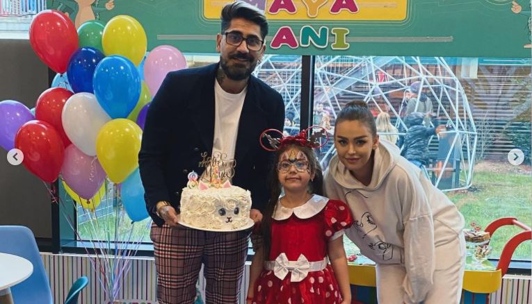 Motivul pentru care Misha și Connect-R și-au mutat fetița la o altă școală: „Era un chin cu uniformele”. Maya a câștigat primii bani la 9 ani
