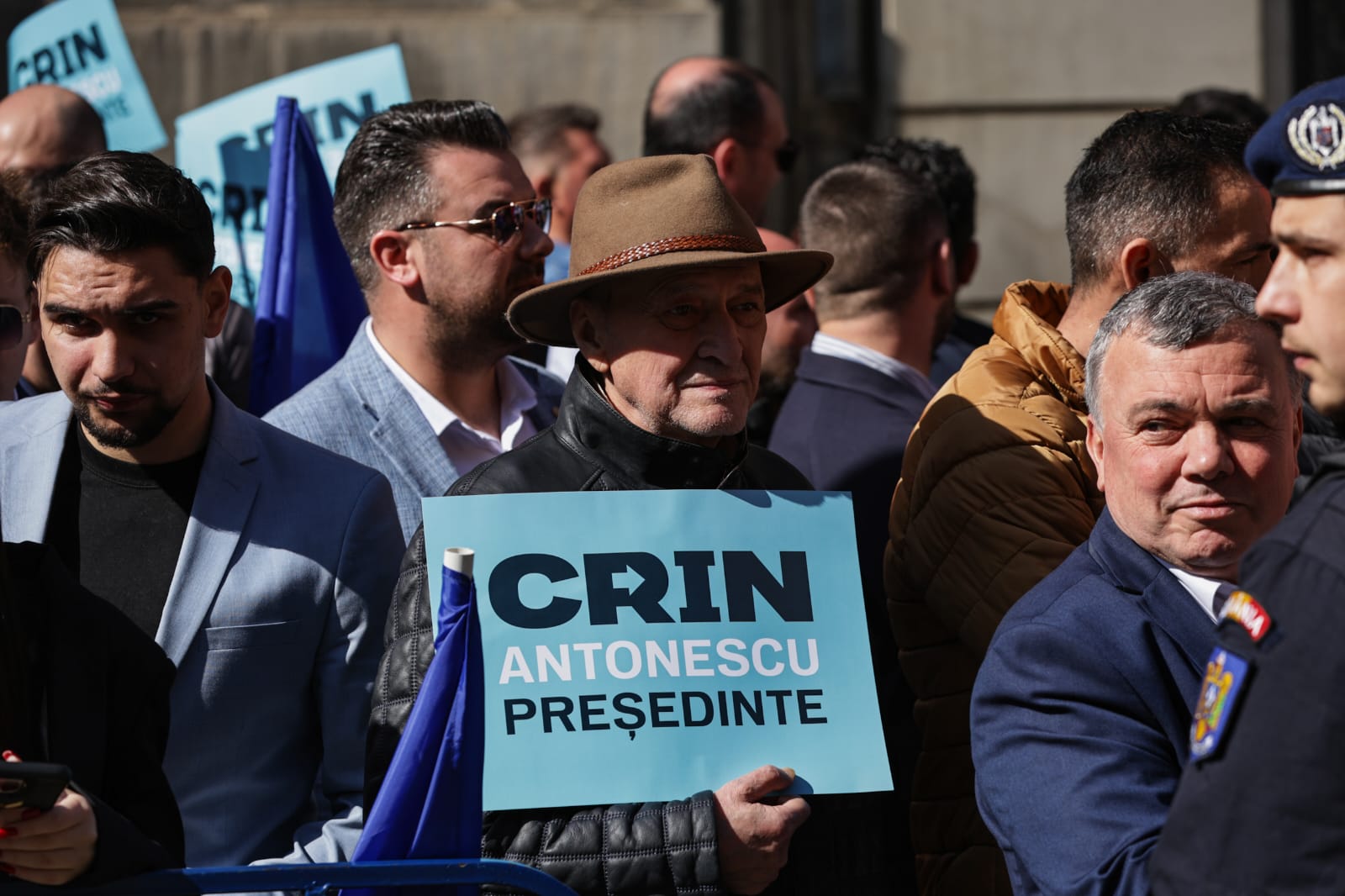Crin Antonescu și-a depus candidatura la alegerile prezidențiale