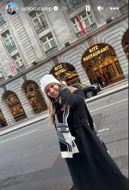 Simona Halep petrece Crăciunul în Anglia. Cum s-a pozat jucătoarea de tenis pe străzile din Londra