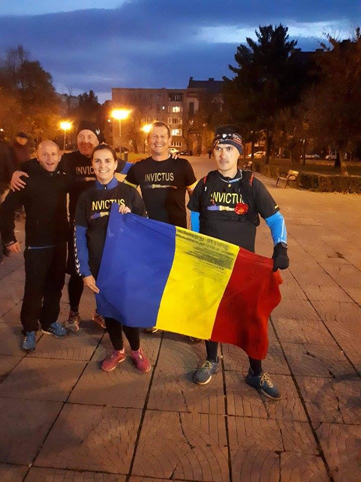 REPORTAJ/Levente Polgar, ultramaratonistul fără o mână, oferă zilnic kilometri de generozitate şi patriotism| VIDEO