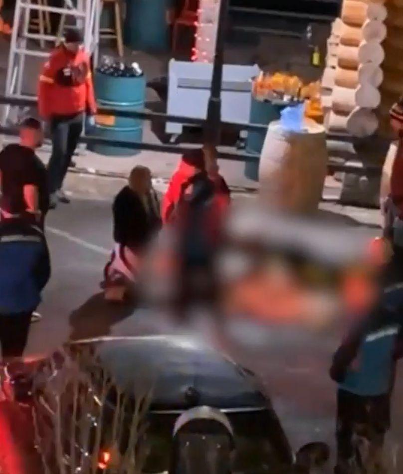 Cei trei tineri care au ucis cu maceta un bărbat la Padina sunt fiii „vrăjitoarei Sidonia” și membri ai unui clan interlop