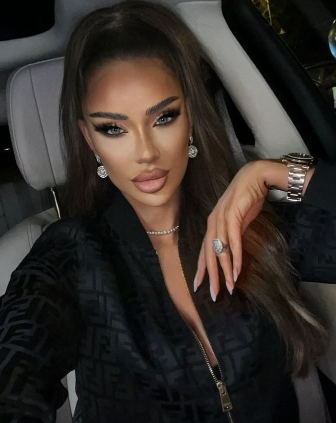 Bianca Drăgușanu și-a topit acidul hialuronic din buze: „Fața mea a fost stricată. M-am injectat vreo 20 de ani mult și prost”