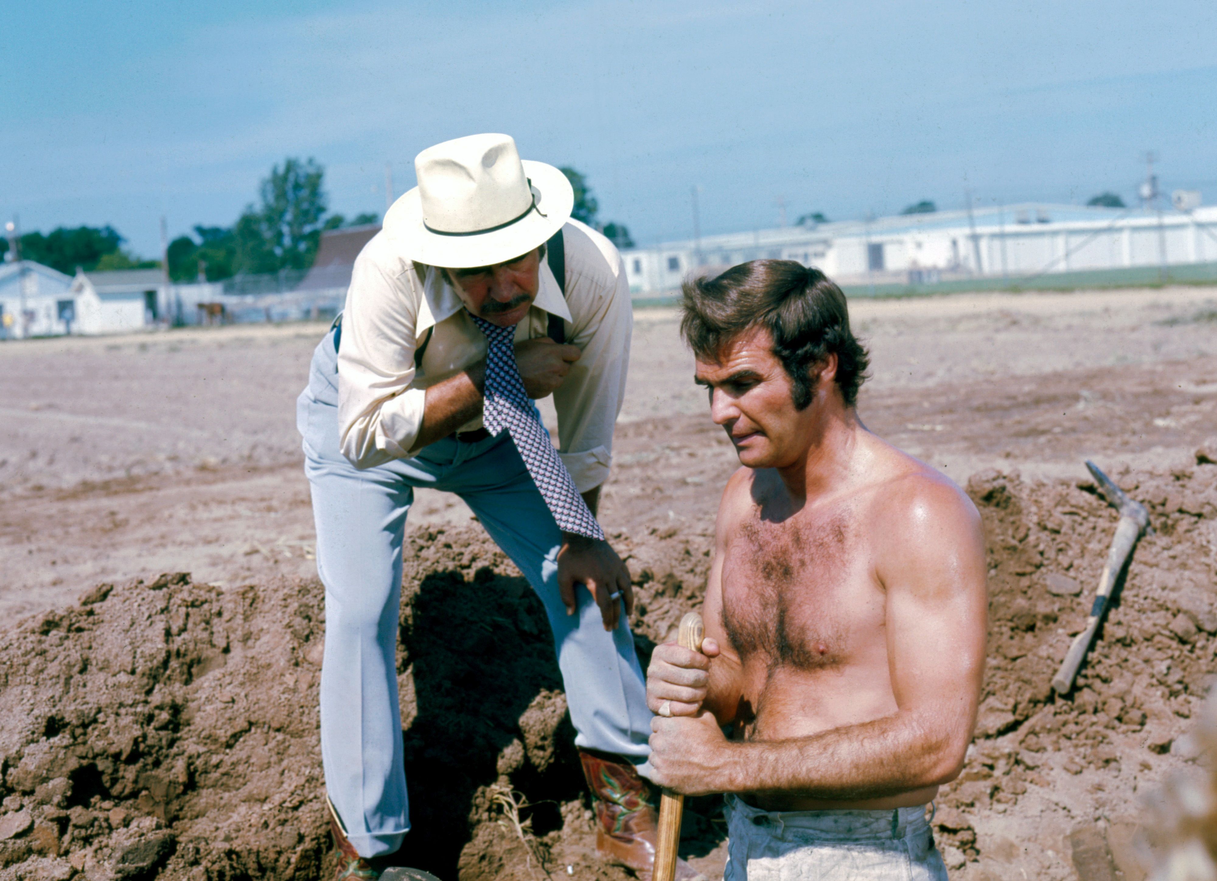 FOTO | Burt Reynolds a murit la vârsta de 82 de ani. Actorul a suferit un atac de cord
