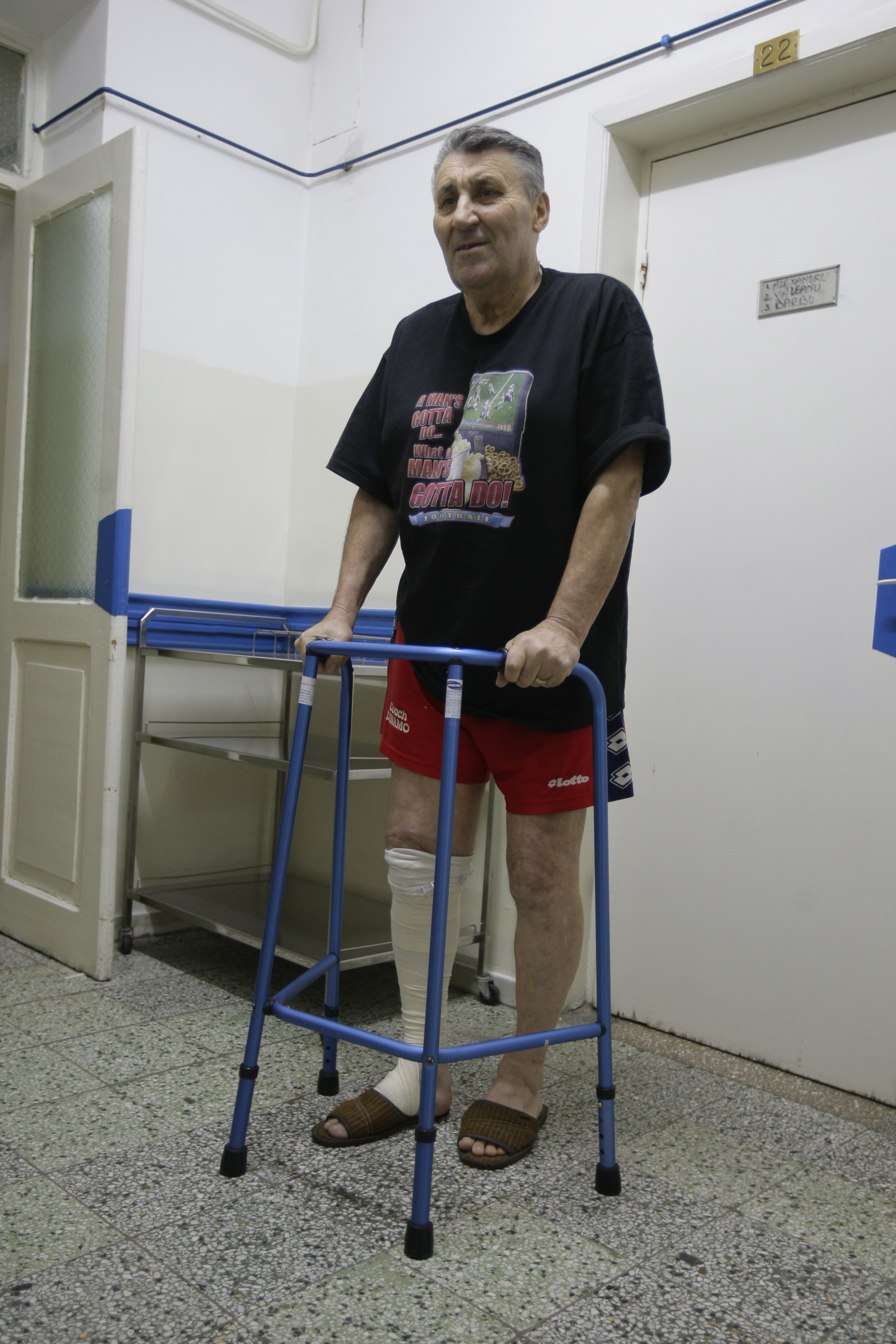 Constantin Frățilă a murit. ”Nea Titi” a fost unul dintre cei mai mari dinamoviști din istorie