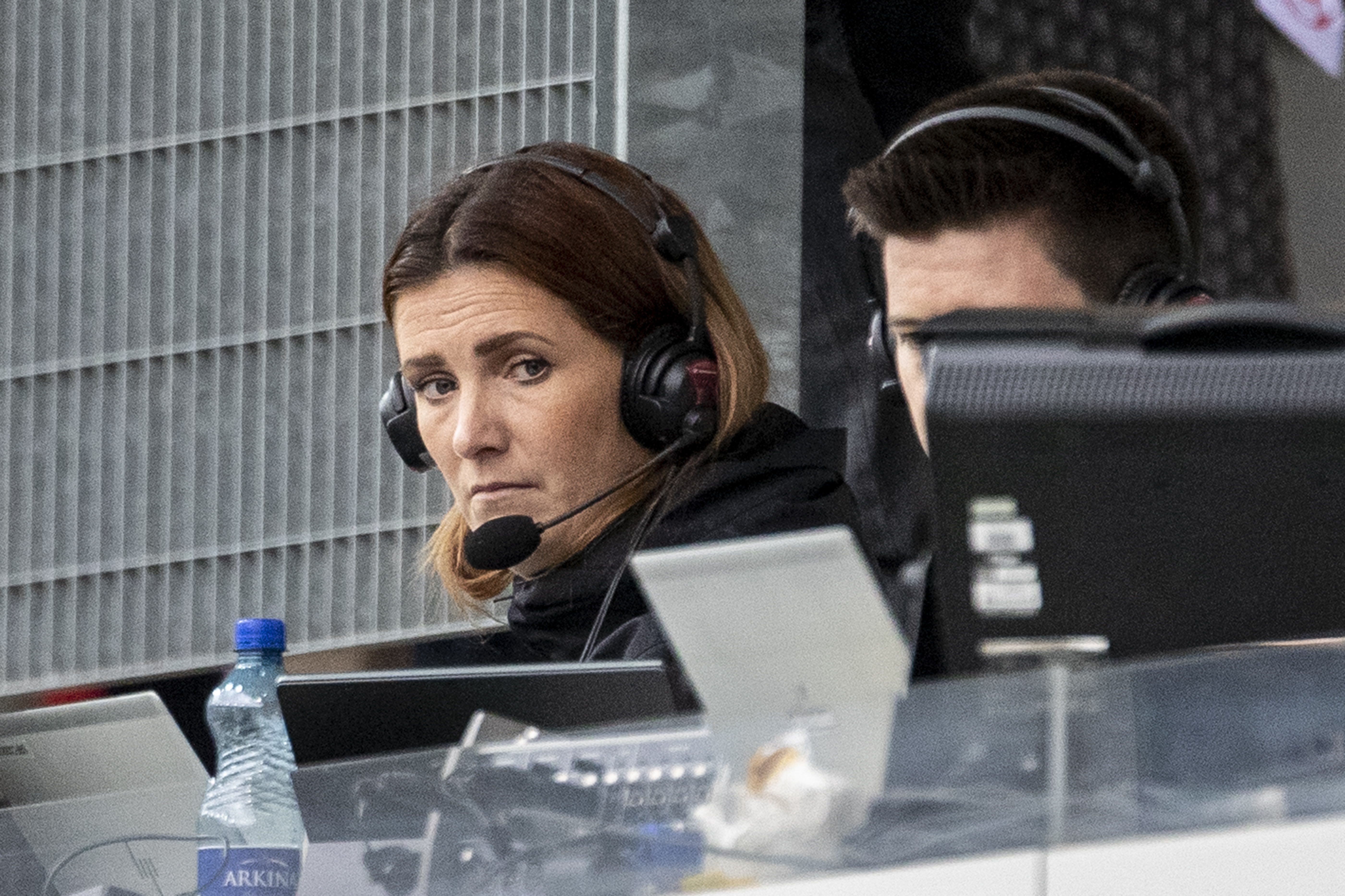 Prima femeie care va comenta meciuri de fotbal la postul public din Elveția. Ioana Cosma a deschis drumul