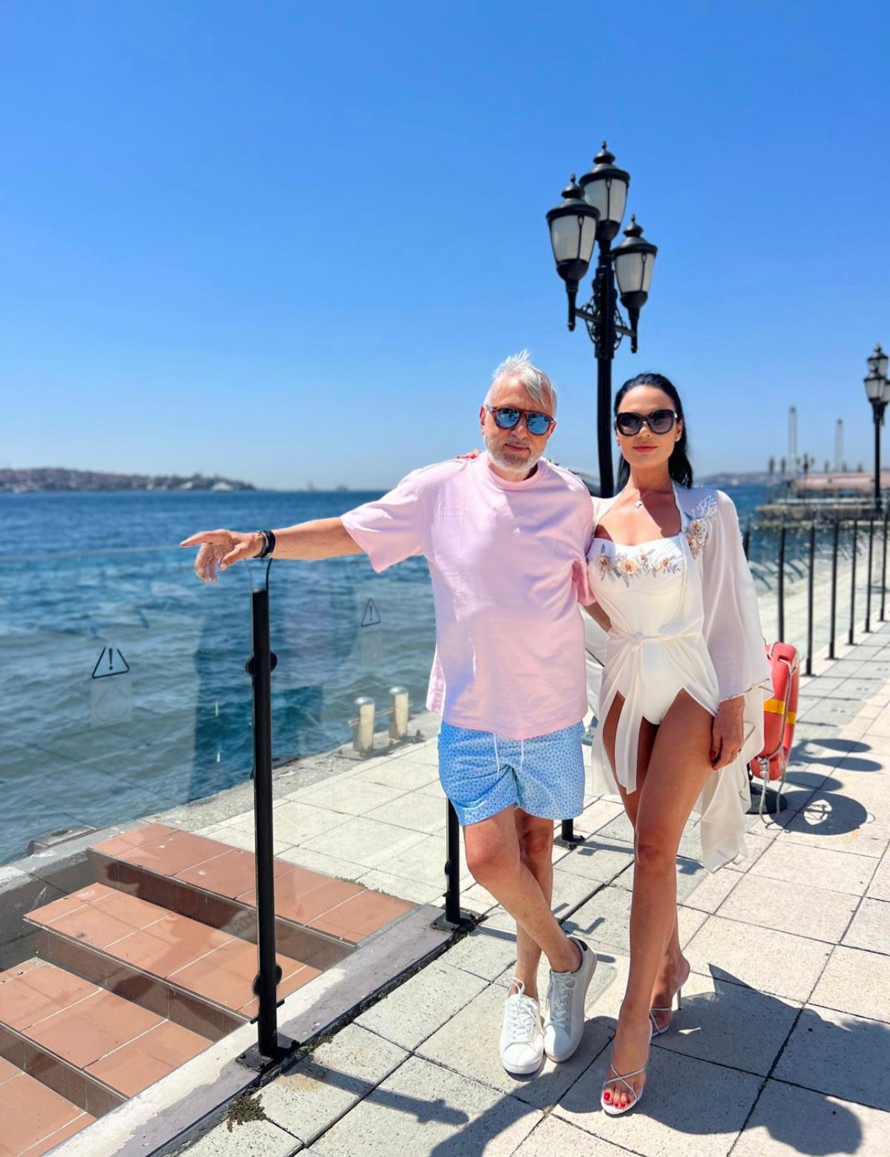 Cum au apărut Ilie Năstase și soția Ioana la mare, după ce s-a speculat că divorțează. El neagă zvonurile: „Ce atâta nebunie?”