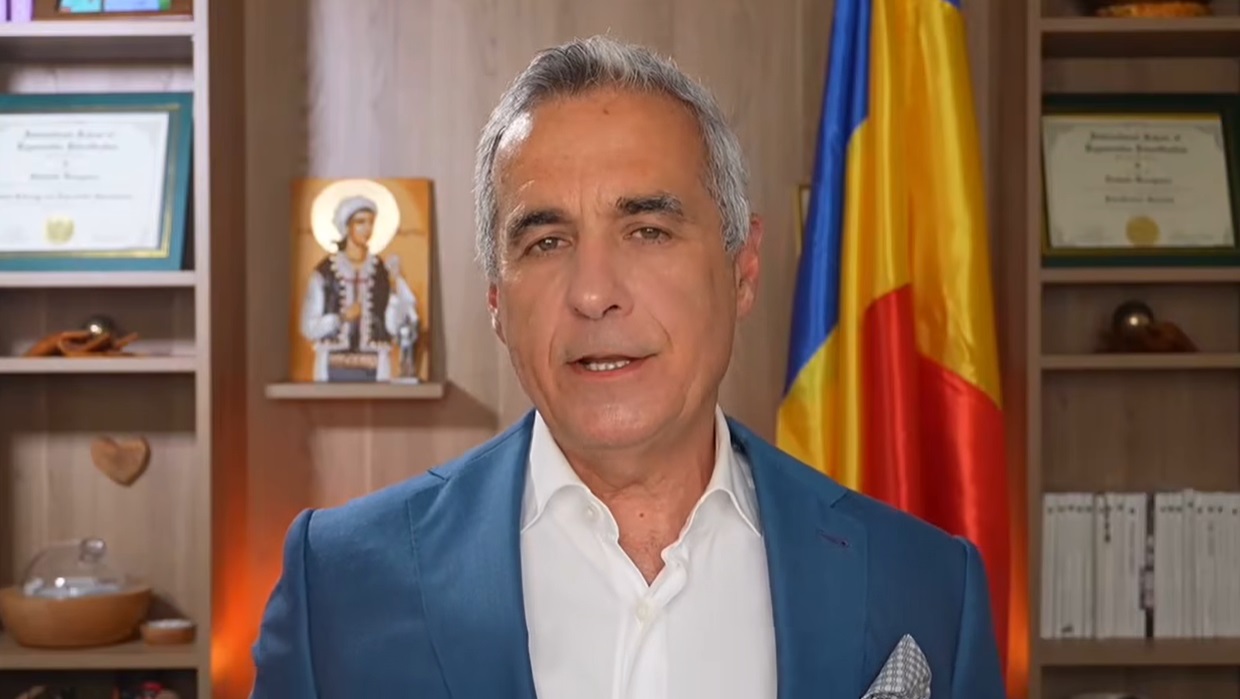 Dragoș Pătraru n-are milă de Călin Georgescu: „Dacă ați uitat cum mai arată la meclă fascismul”