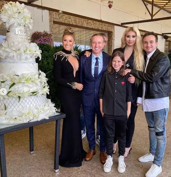 Luca Reghecampf a răbufnit la adresa Anamariei Prodan: „E timpul să înceteze cu intrigile! Nu sunt fiul ei. Am o singură mamă, pe care o iubesc”