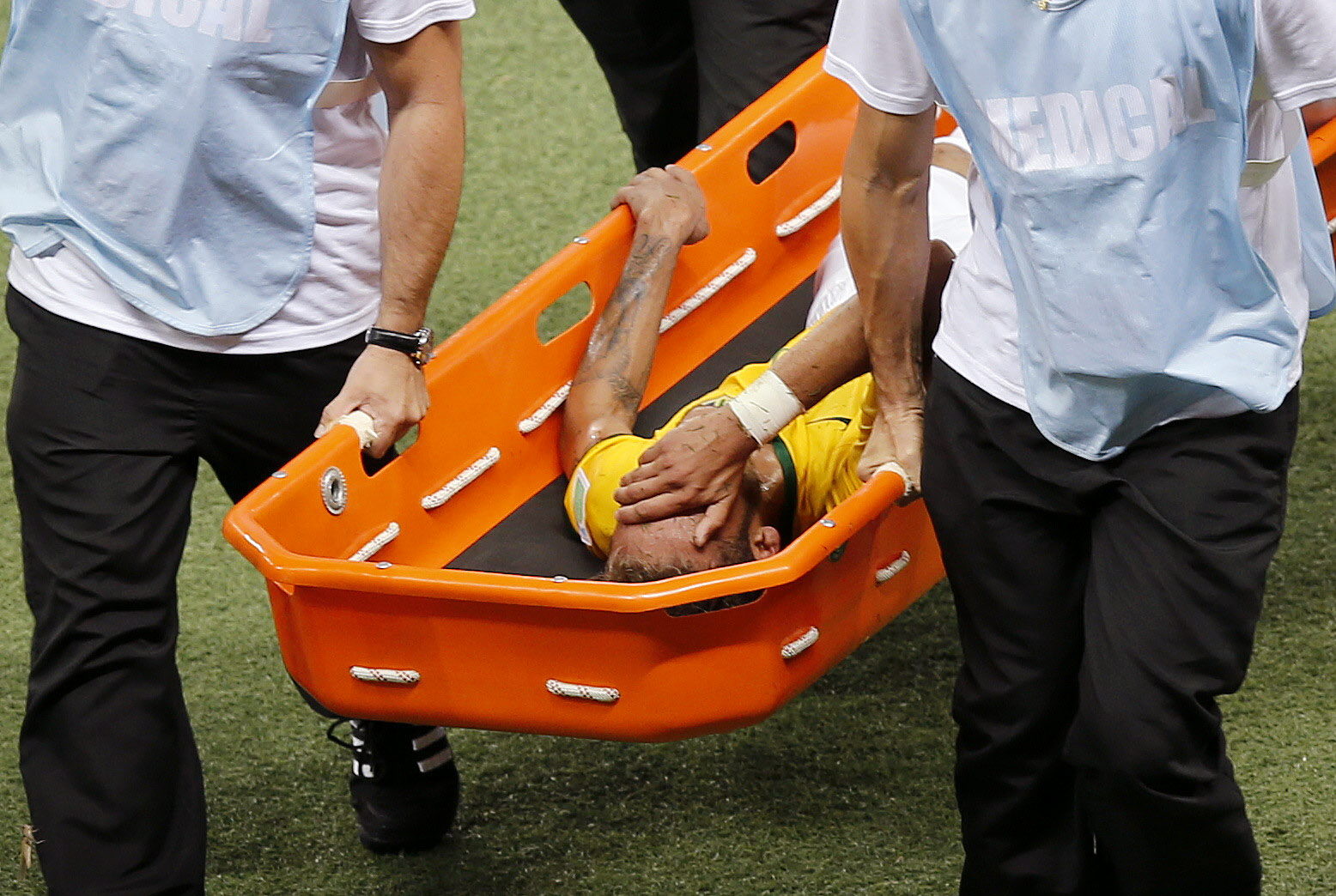 VIDEO&FOTO / DRAMĂ în Brazilia! Mondial încheiat pentru Neymar 