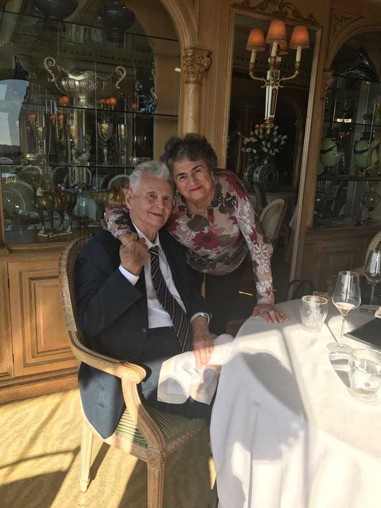 Moment aniversar pentru Ramona Bădescu. Surprize peste surprize pentru tatăl ei | FOTO
