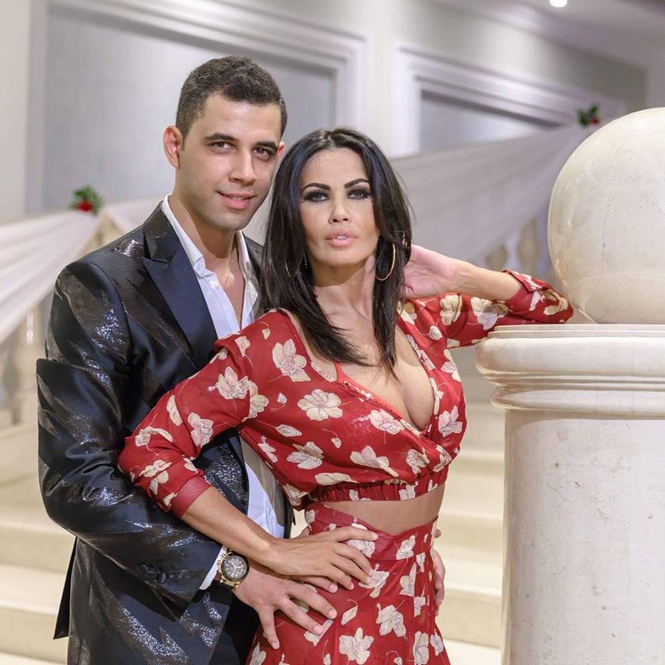 Cum și-a ascuns Oana Zăvoranu goliciunea în fața preotului. La ce truc a recurs la cununia religioasă | FOTO