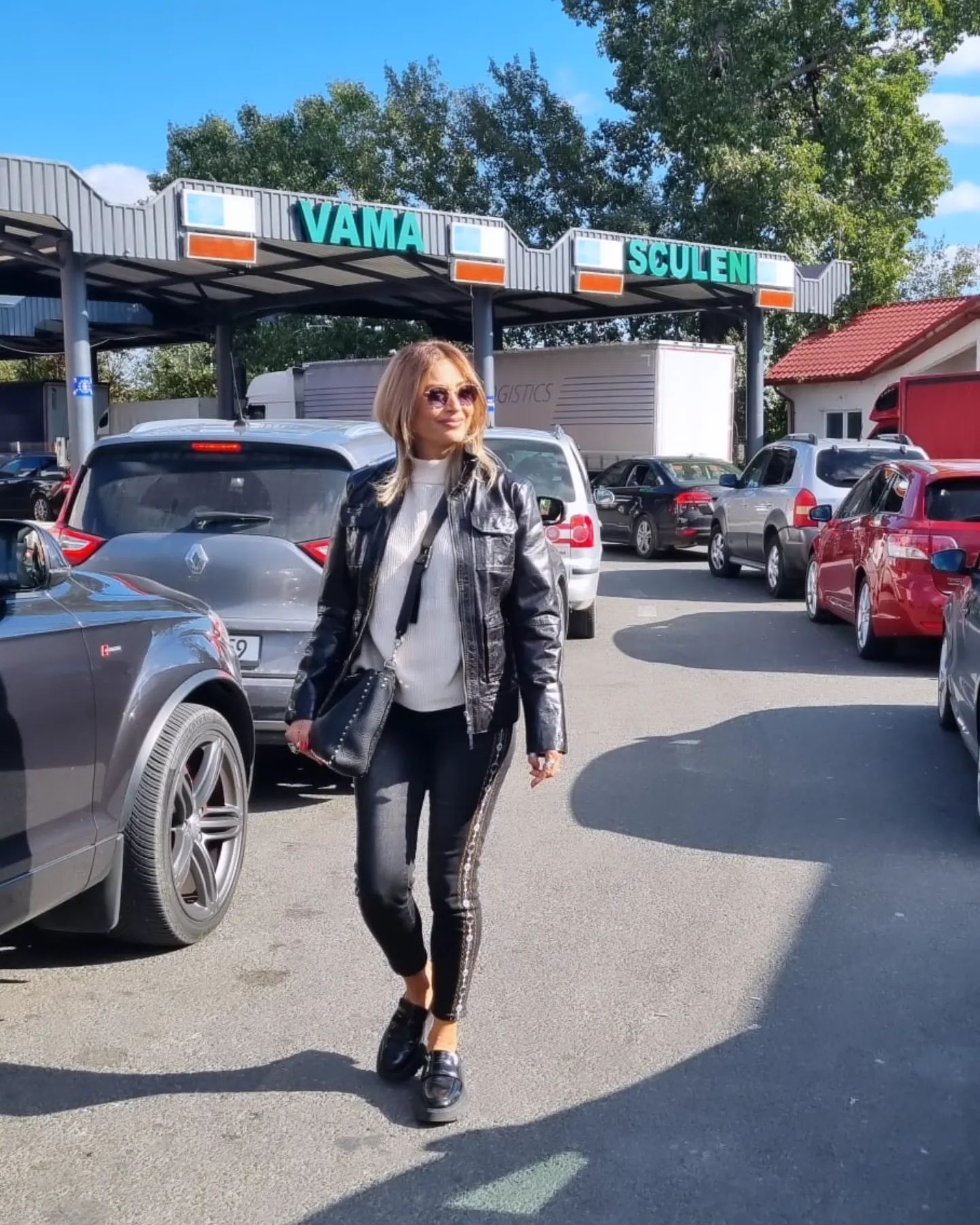 Anca Țurcașiu, noi imagini cu iubitul ei. Cum au fost surprinși la plajă. „Mă duc cu gândul că aș putea trăi mereu acolo unde este vară mereu”
