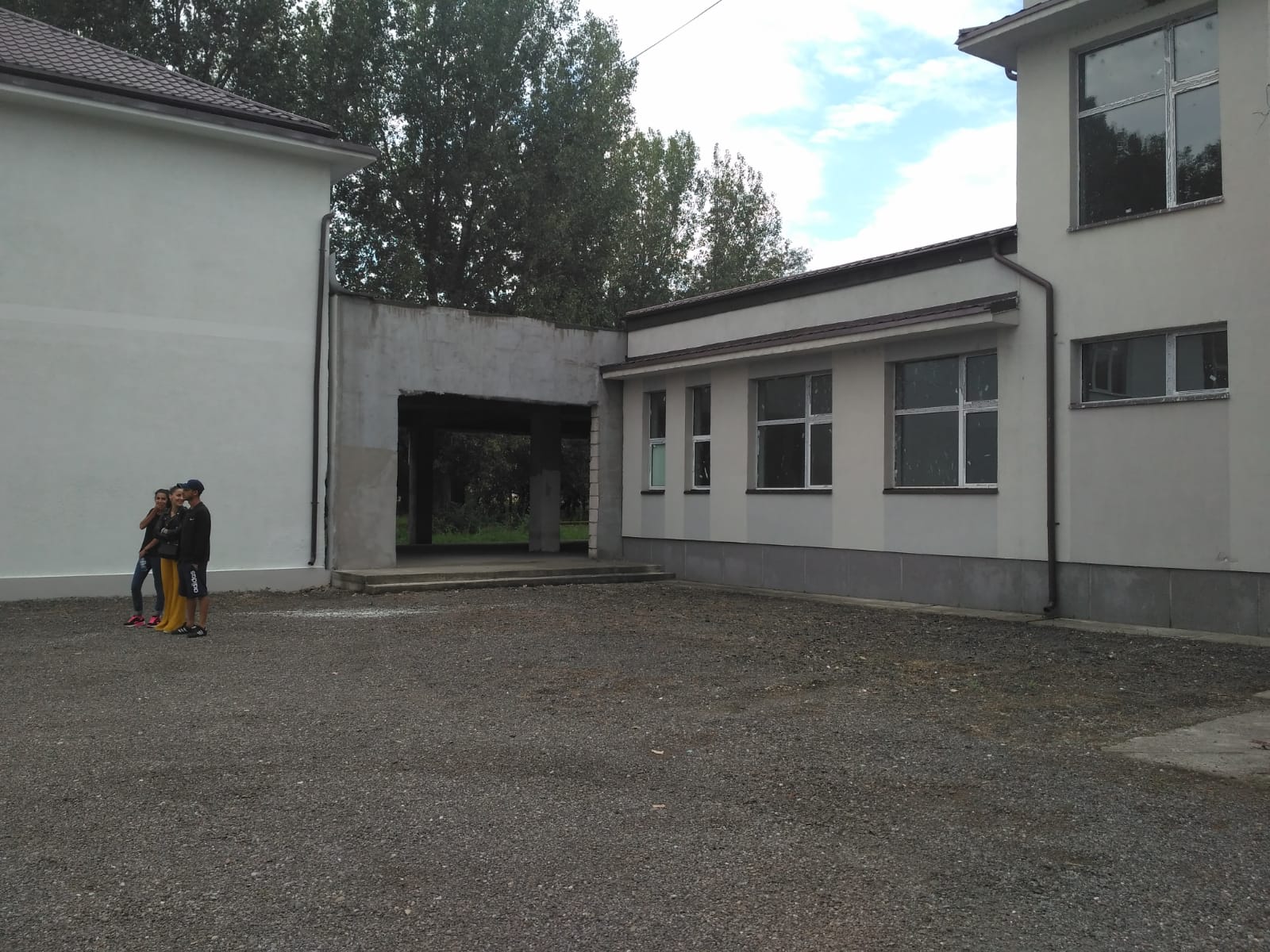 REPORTAJ/Noul an școlar în Prahova, de la glume pe seama greșelilor premierului, la discurs citit de pe foaie și mulțumiri primarului