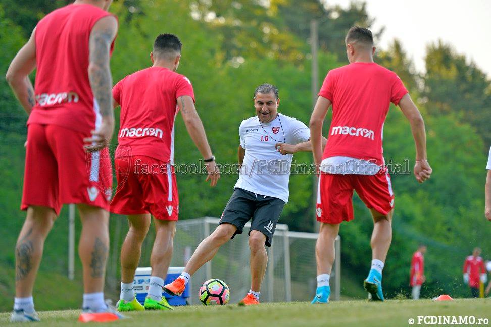 Primele imagini din cantonamentul dinamoviștilor din Slovenia. Filip, noul căpitan. Nistor are frizură nouă | FOTO
