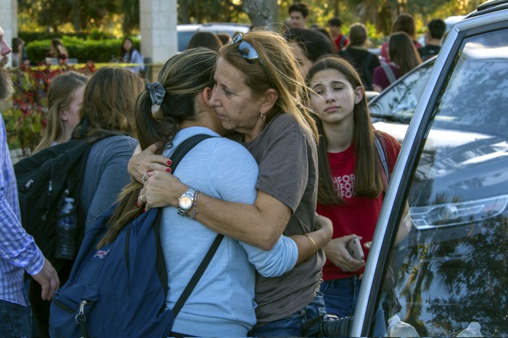 UPDATE/ 17 morţi în atacul armat comis într-un liceu din Parkland, Florida (FOTO&VIDEO)