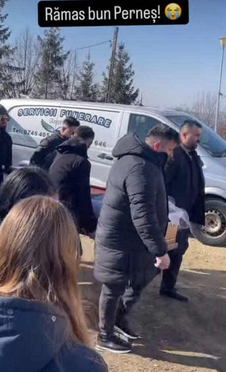 Imagini de la înmormântarea lui Andrei Perneș. Cine a venit să-l conducă pe ultimul drum VIDEO