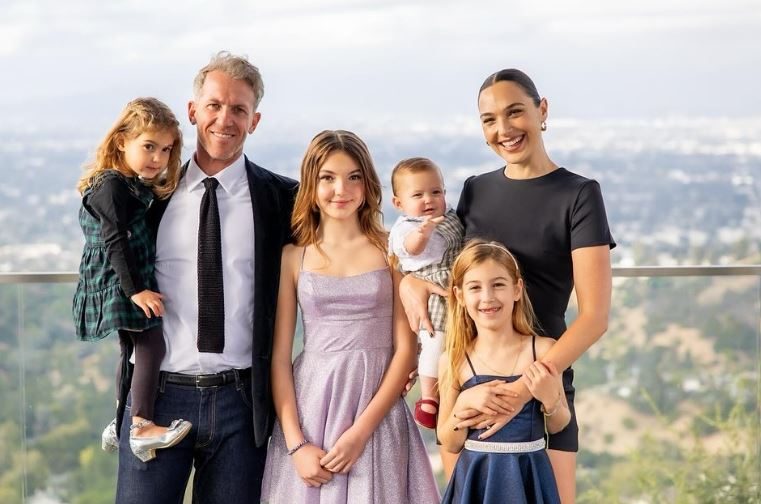 Gal Gadot, diagnosticată cu cheag de sânge la creier, a suferit o operație de urgență în luna a opta de sarcină