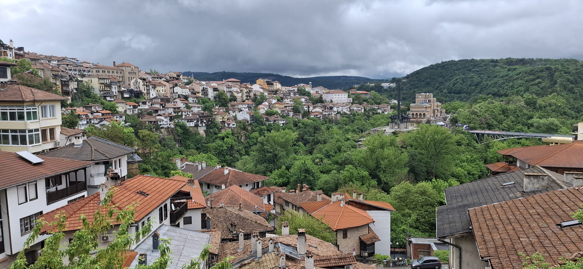Cât costă cireșele la piața din orașul bulgăresc  Veliko Târnovo: „E poveste”
