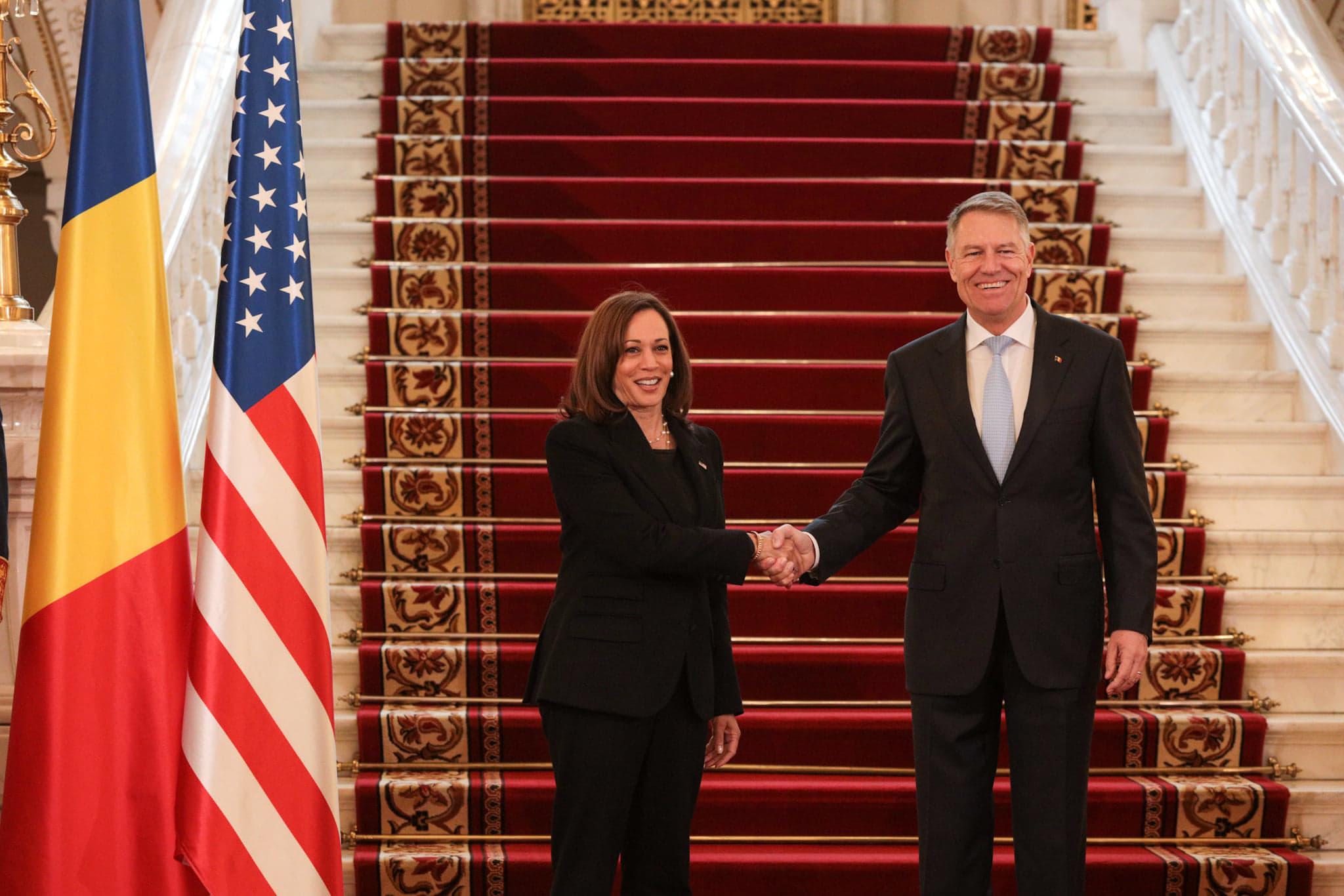 Kamala Harris, vicepreședinta SUA, mesaj pentru români: „Am văzut cum ați primit refugiați și știm greutățile pe care le întâmpinați. Ați arătat așa mult curaj”