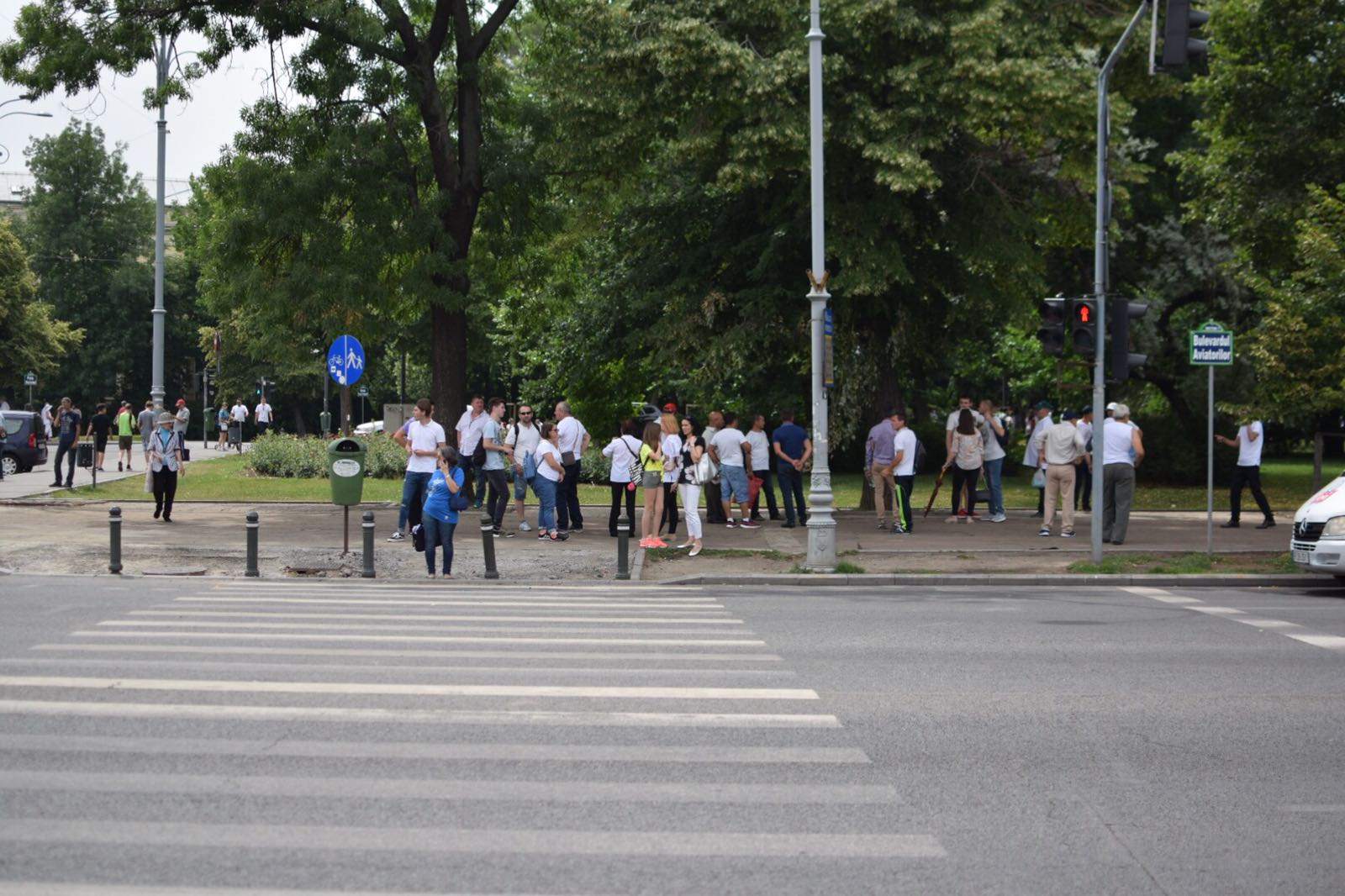 FOTO&VIDEO / Cum s-a desfăşurat mitingul PSD. Peste 100.000 de oameni au umplut Piaţa Victoriei